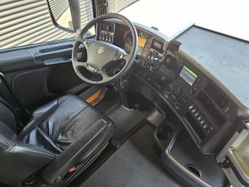 Scania R410 6x2 + NOOTEBOOM TIEFLADER